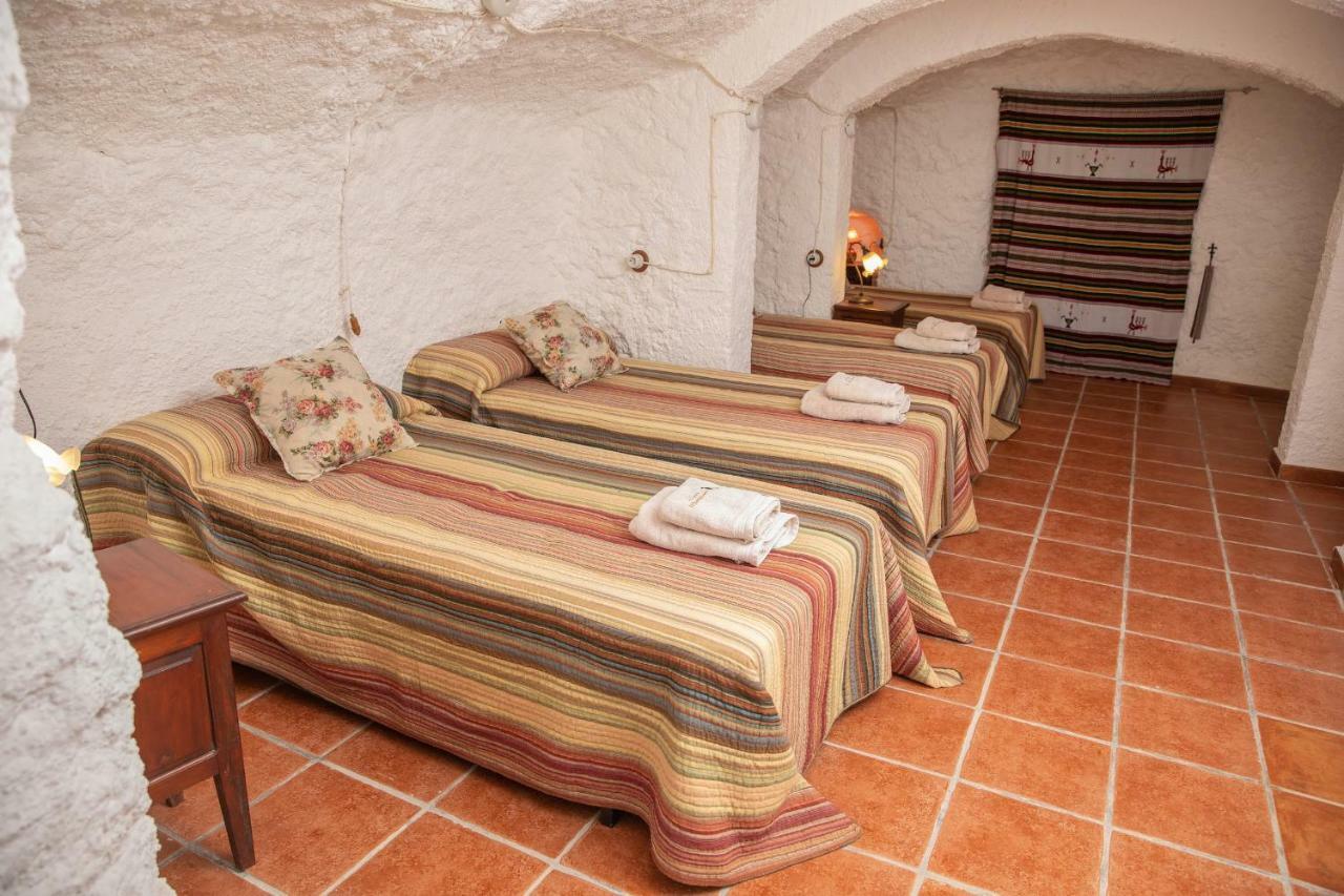 Cuevas El Torriblanco Pensionat Gorafe Exteriör bild